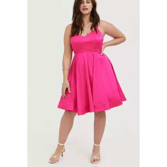 NWT Torrid Hot Pink Mini Satin Skater Dress Size 20 - Picture 3 of 13